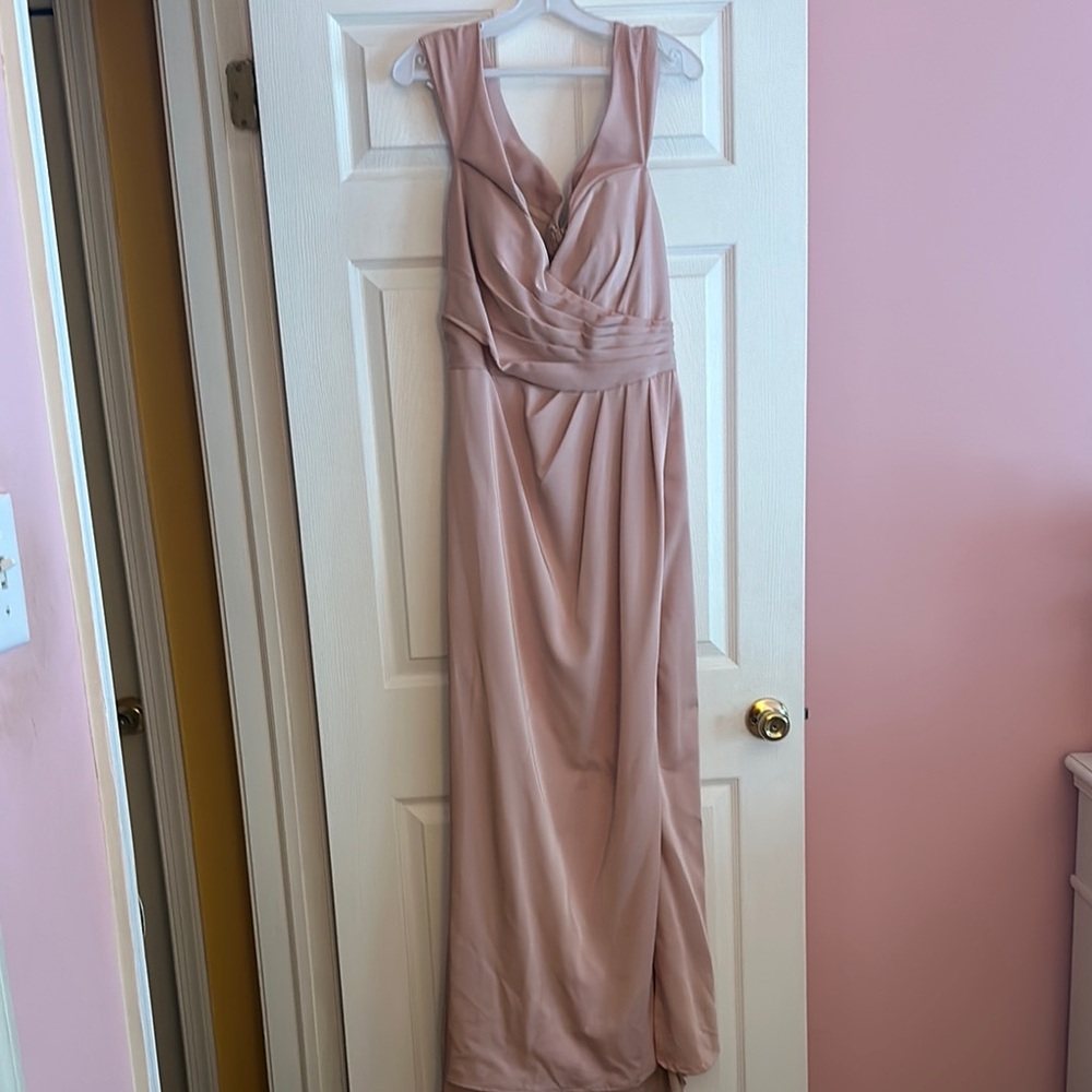 Anny Lee Pink Maxi Gown Plunge Neckline Sleeveless